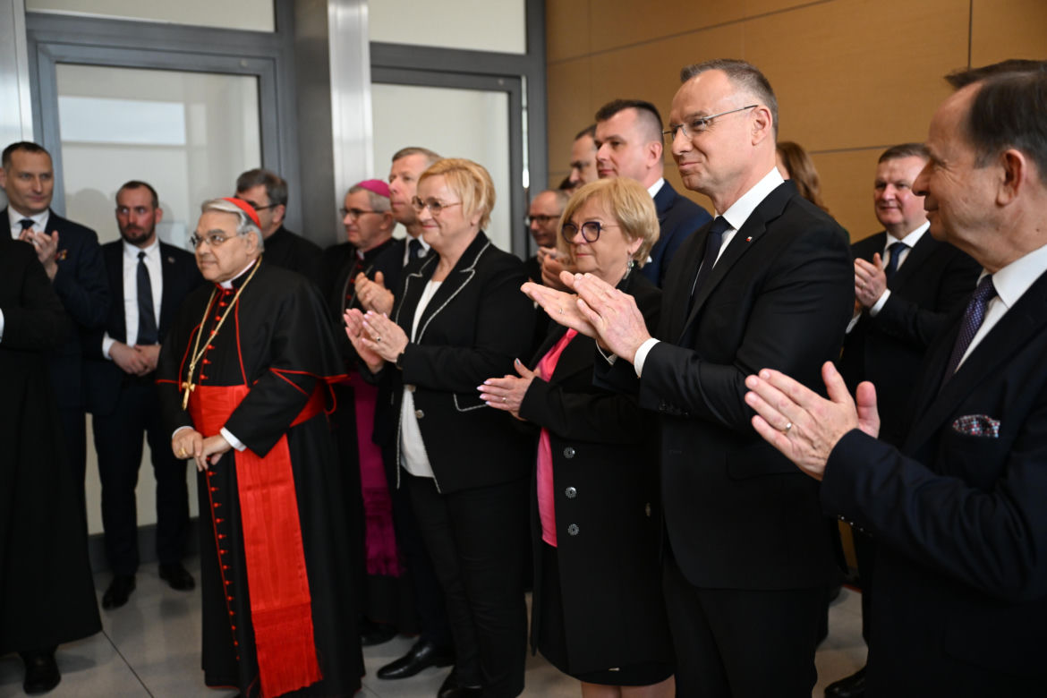 Andrzej Duda nadał Portowi Lotniczemu „Rzeszów-Jasionka” imię na część rodziny Ulmów