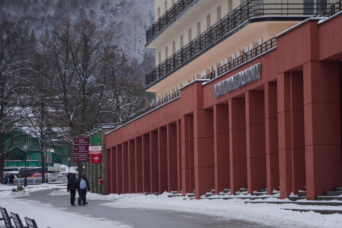 Przybywa turystów, ubywa mieszkańców. Nietypowy problem małopolskiego miasta
