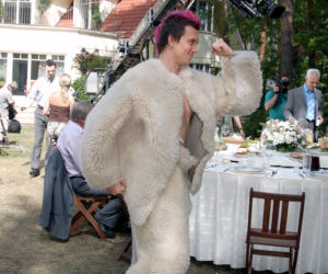 Michał Czernecki z różowym irokezem! Tak aktor wyglądał 20 lat temu