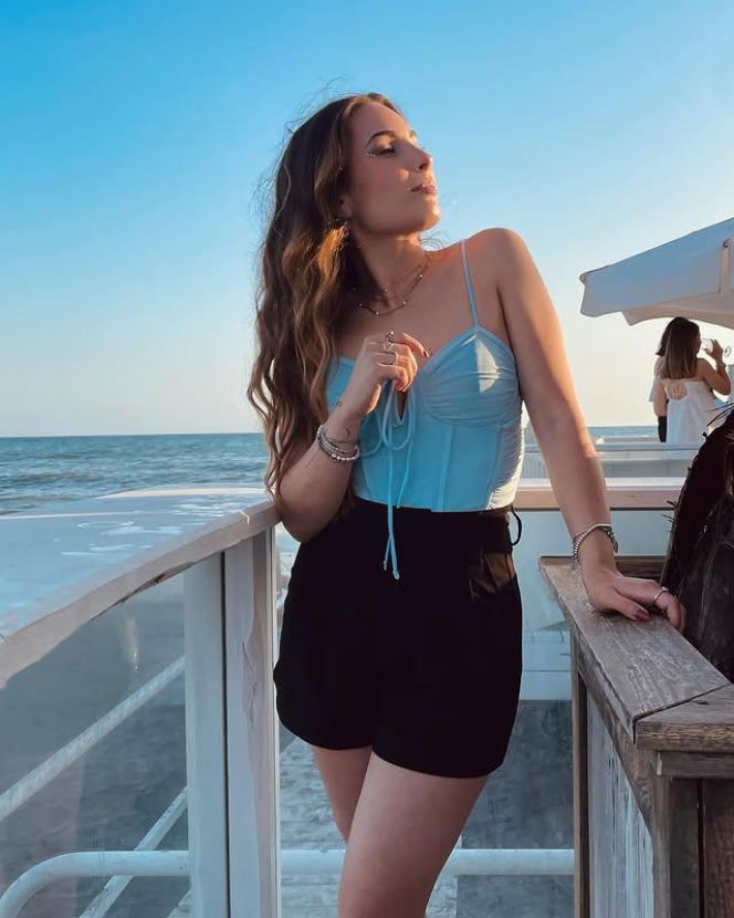 Aurora Pallini, siostra dziewczyny Nicoli Zalewskiego