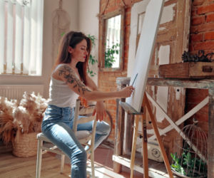 Pędzlem, młotkiem, kwiatkiem - bajkowe dzieła Kasi