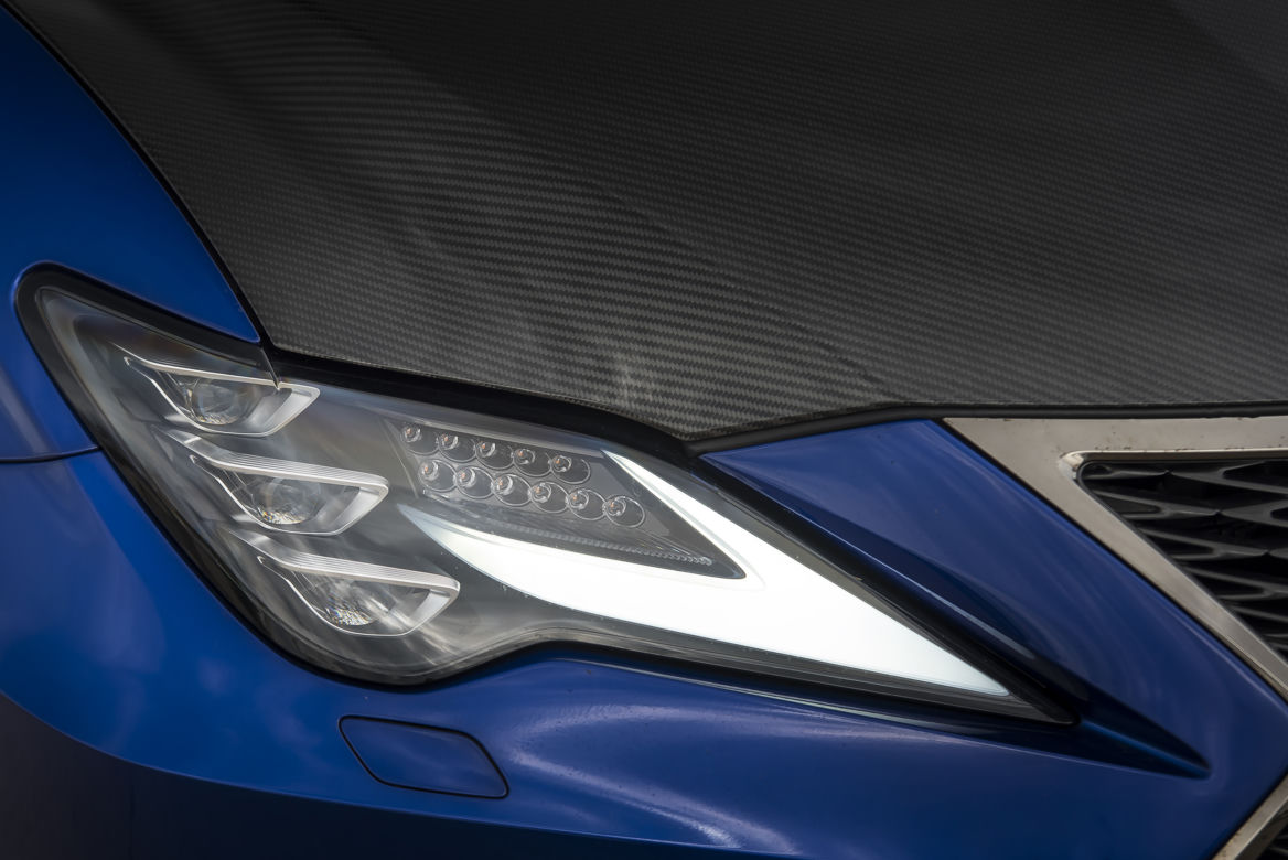 Lexus RC F Carbon 5.0 V8 464 KM 
