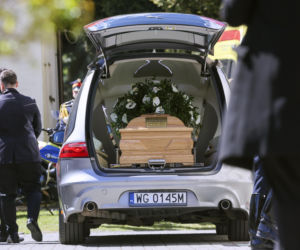 Poświęcił im swoją kampanię wyborczą. Przyszły na pogrzeb Łukasza Litewki. Oczy od razu się zaszkliły