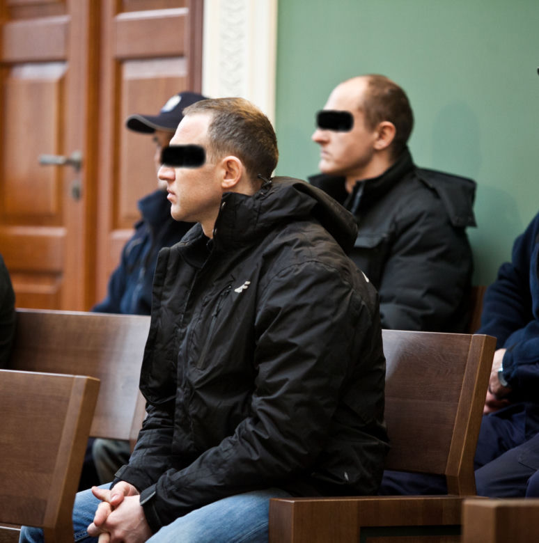 Policjanci okradli przemytnika