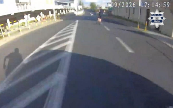 Nietypowy pościg w Gliwicach... 14-latek uciekał uszkodzoną hulajnogą przed policją