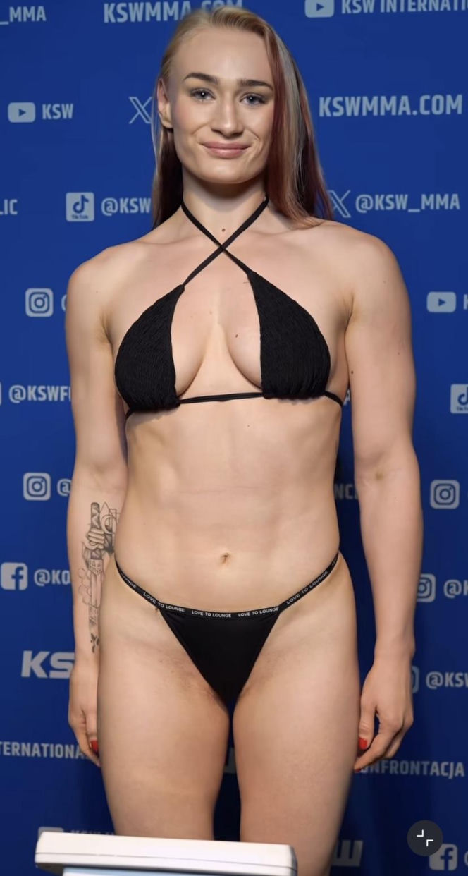 Wiktoria Czyżewska i Sara Luzar-Smajić na ważeniu przed KSW 118