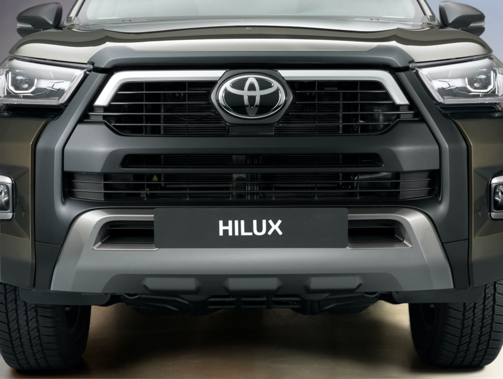 Nowa Toyota Hilux 2.8 Diesel 204 KM