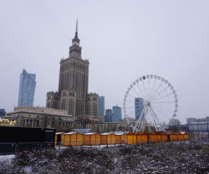 Jarmark Warszawski na placu Defilad na kilka dni przed startem imprezy