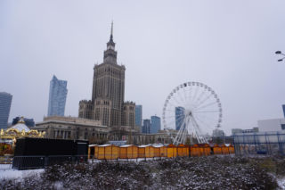 Jarmark Warszawski na placu Defilad na kilka dni przed startem imprezy