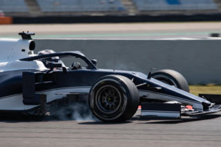 Andrea Kimi Antonelli triumfuje w Grand Prix Hiszpanii. Czy Włoch pobije historyczny rekord Vettela?