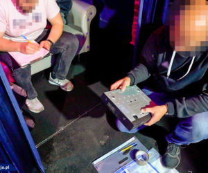 Wielka akcja CBŚP. Potężne uderzenie w siec klubów go-go. Podejrzanym przedstawiono 400 zarzutów