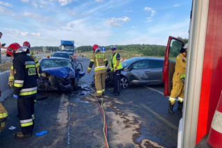 Ranni w czołówce na A1 pod Piotrkowem. Spore utrudnienia!