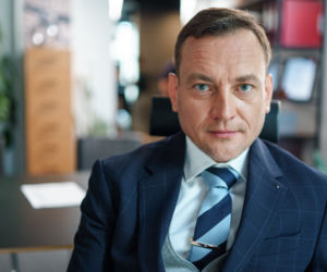 Przyjaciółki 18 odc. 207. Konrad (Paweł Ławrynowicz