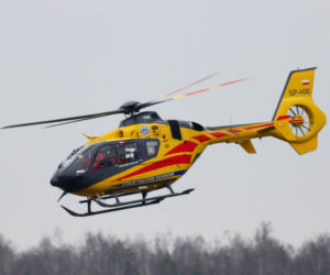 Dwie osoby ranne. Wybuch w kamperze w Łebie. Na miejscu lądował śmigłowiec LPR