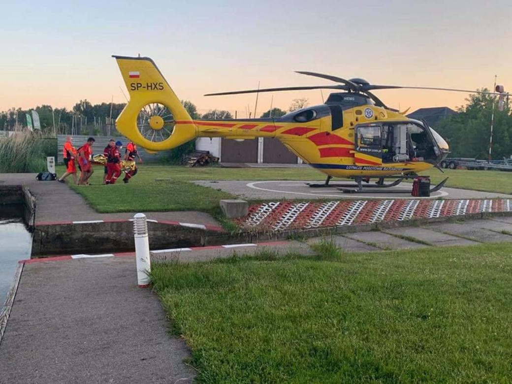 Potworny wypadek nad Zalewem Zegrzyńskim. To co stało się z łodzią przeraża. FOTO