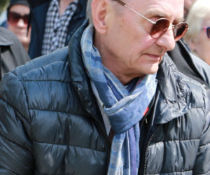 Parówki i papierosy zamiast księdza 