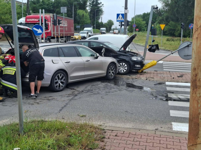 Wypadek na skrzyżowaniu w Starachowicach