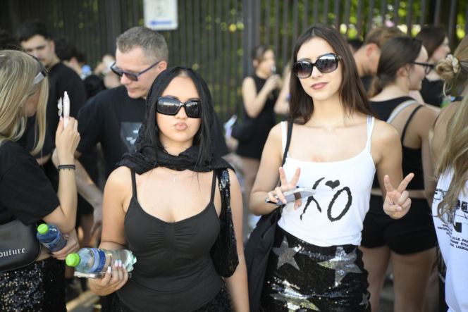 Drugi koncert The Weeknd w Warszawie. Najwierniejsi fani nie przestraszyli się morderczego upału. Znajdź się na zdjęciach