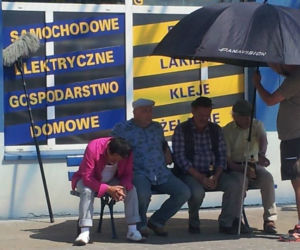 Ranczo 9 sezon za kulisami. Solejuk (Sylwester Maciejewski), Hadziuk (Bogdan Kalus), Pietrek (Piotr Pręgowski), Stach Japycz (Franciszek Pieczka)