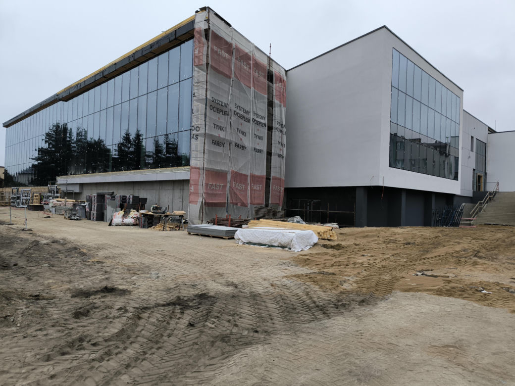 Modernizacja Pływalni Akwawit w Lesznie stan na październik 2026