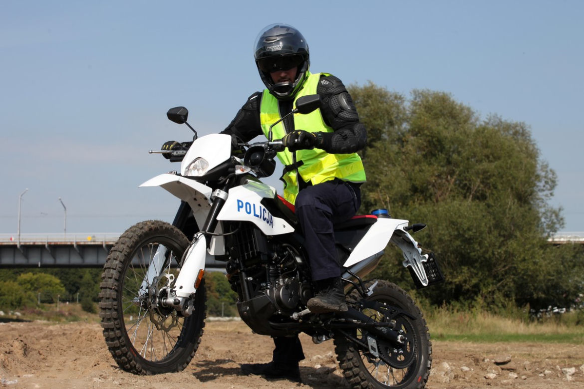 Policyjne off-roadowe motocykle Aprilia RX125