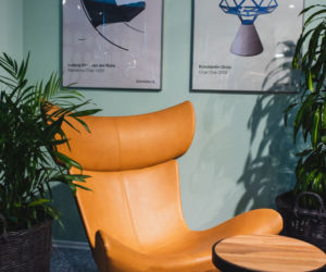 Domoteka: Domospace, fotel Imola, BoConcept
