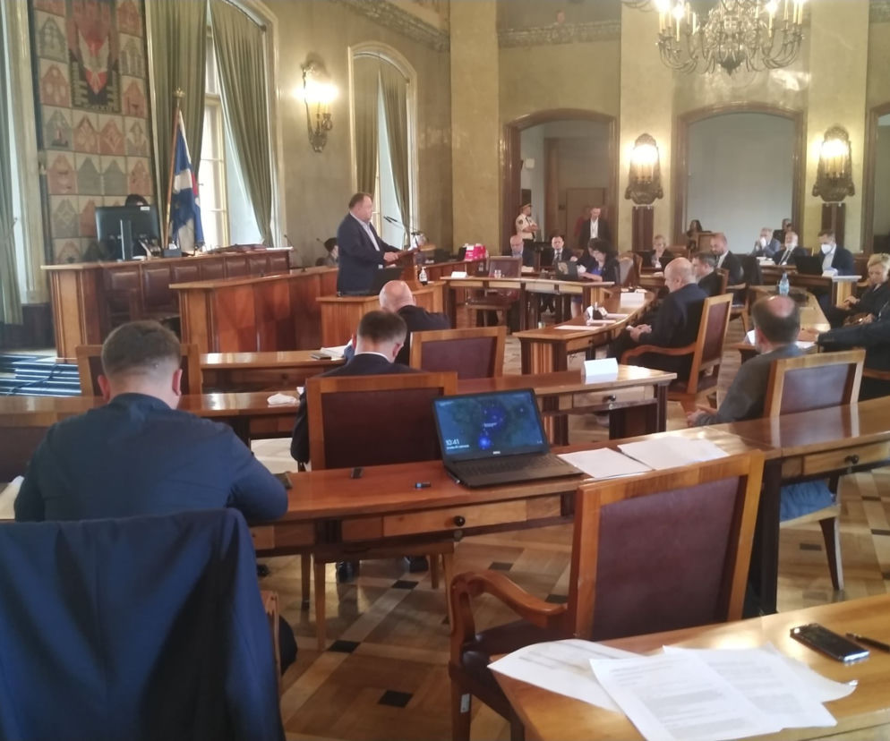 Debata o nowym układzie drogowym na sesji Rady Miasta Krakowa. Urzędnicy proszą o czas na wryfikację zmian