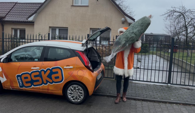 ESKA UBIERZE CI CHOINKĘ 2025