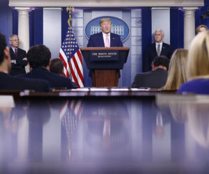 Głosowanie korespondencyjne. Trump zabrał głos. 