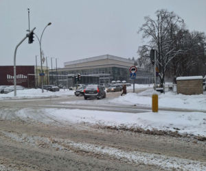 Zima na Podkarpaciu nie odpuszcza. Błoto pośniegowe utrudnia jazdę w regionie 