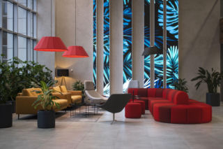 Gigant od Oreo i Milki postawił na Warszawę. Znamy szczegóły długoterminowej umowy