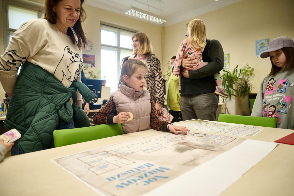Gigantyczna kolejka w Olsztynie. Wszyscy chcieli zwiedzić to miejsce