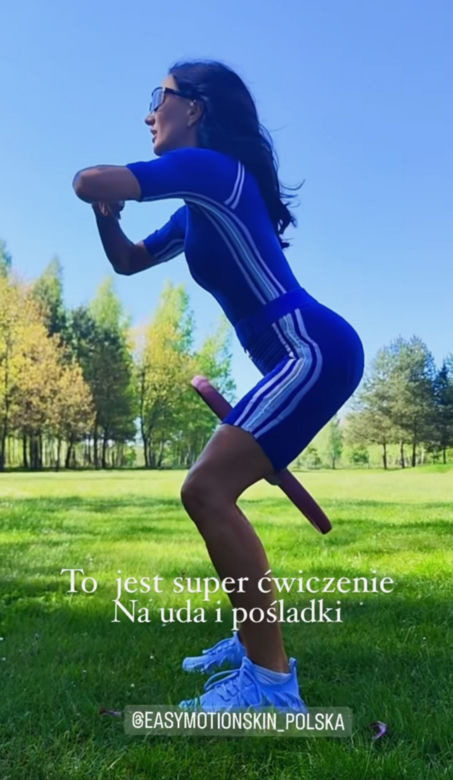 Justyna Steczkowska modeluje pupę prądem