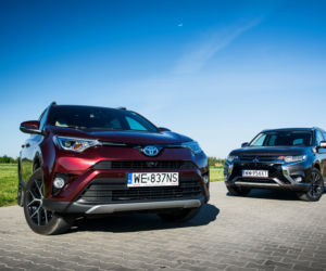 Toyota RAV4 Hybrid E-Four Prestige vs. Mitsubishi Outlander PHEV Instyle NAVI+