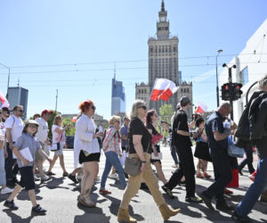 Warszawa.  Marsz Konstytucji 3 Maja