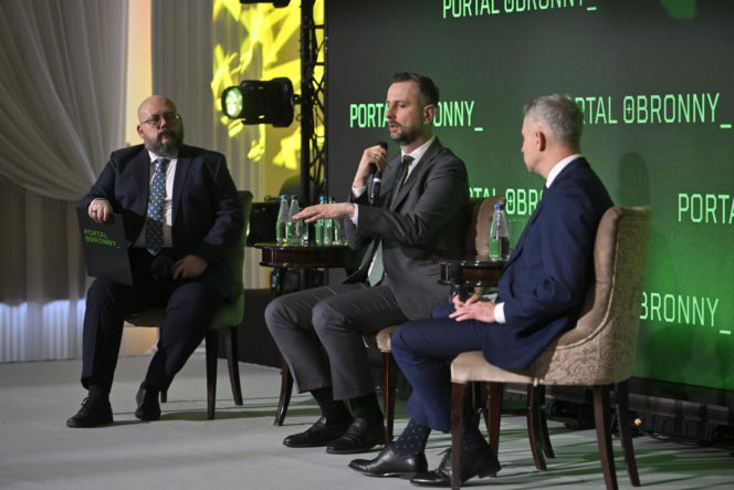 Konferencja Portalu Obronnego. Debata Władysława Kosiniaka-Kamysz i Krzysztofa Gawkowskiego