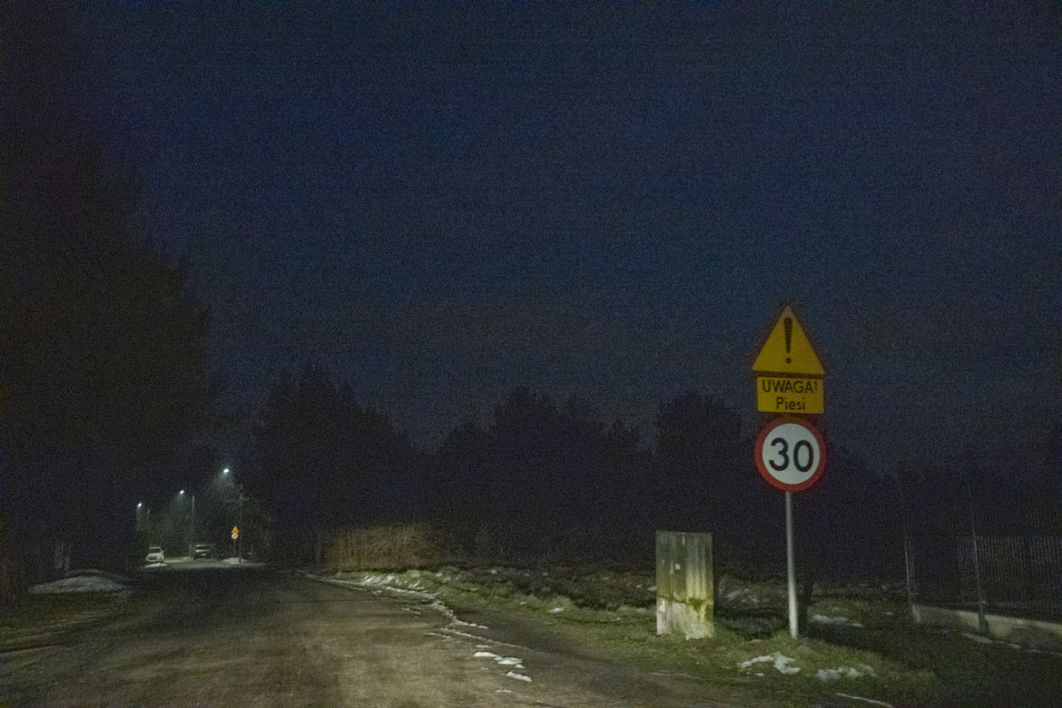 Nie żyje młodziutka lekarka z Legionowa. Zginęła przed własnym domem. Rozjechał ją pijany mąż?!