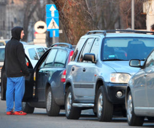 Panna z dzieckiem usidliła Królikowskiego