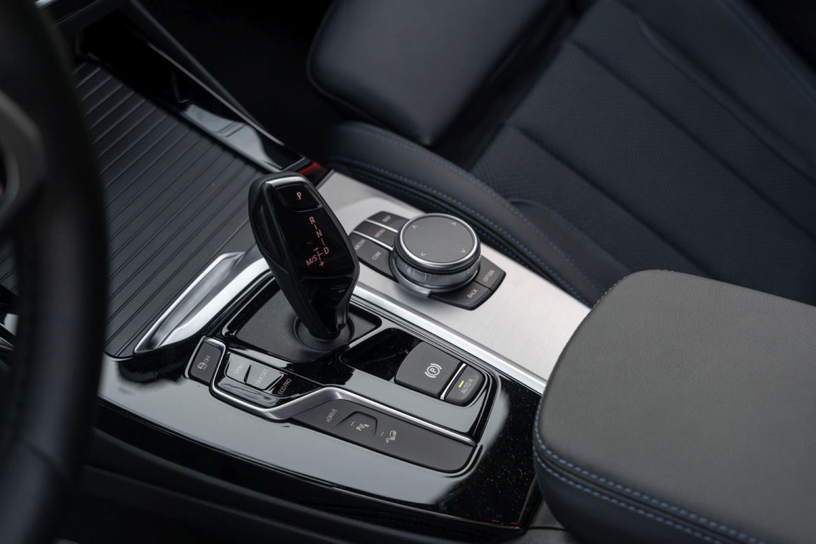 (2020) BMW X3 xDrive30e