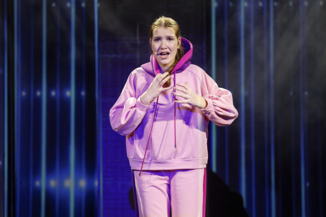 Tak dziś wygląda 16-letnia córka Koroniewskiej i Dowbora. Janina Dowbor podbija teatr