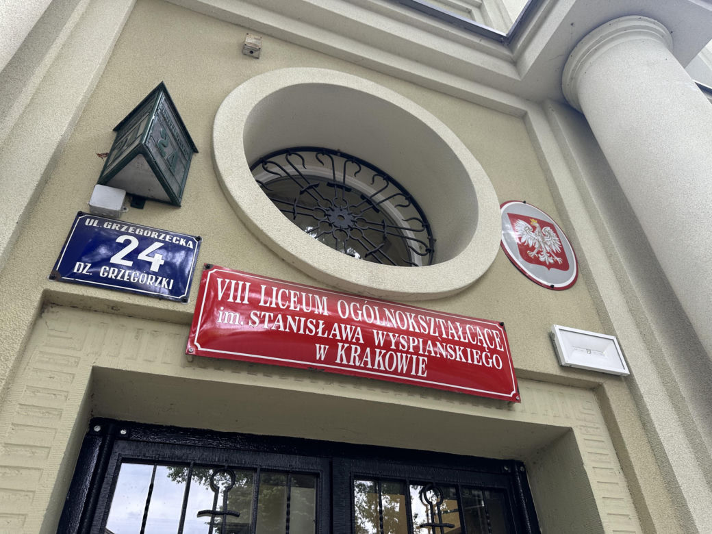 9. VIII Liceum im. Stanisława Wyspiańskiego 