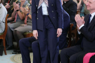 Marta Nawrocka w garniturach