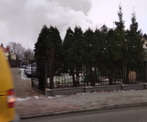 Pożar przy ul. Słocińskiej Rzeszowie. Na miejscu cztery zastępy straży [ZDJĘCIA]