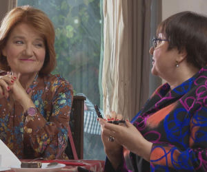 Barwy szczęścia odcinek 2011, Wiesława (Maria Winiarska), Irena (Krystyna Tkacz)