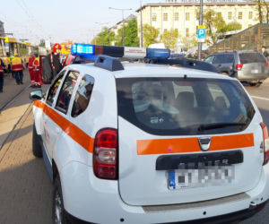  Poważny wypadek w centrum Warszawy! Piesza wpadła pod tramwaj