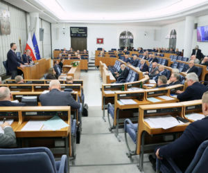 Senat zatwierdza SAFE, ale z poprawkami