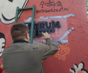 Odsłonięto nowy mural Bydgoszcz otwarta i tolerancyjna