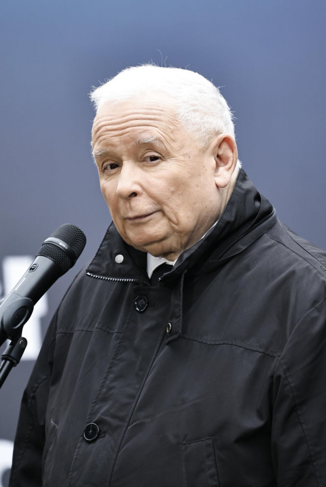 Politycy PiS zjeżdżają na Nowogrodzką