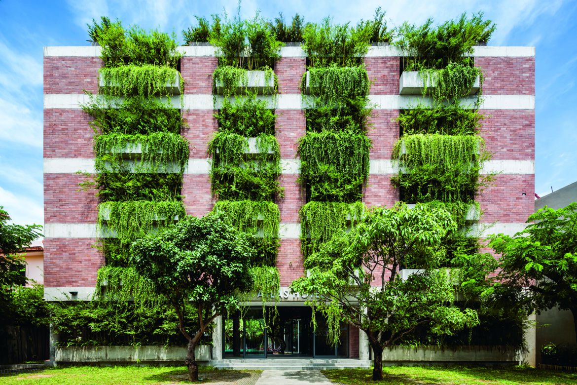 Elewacja budynku Atlas Hotel Hoian
