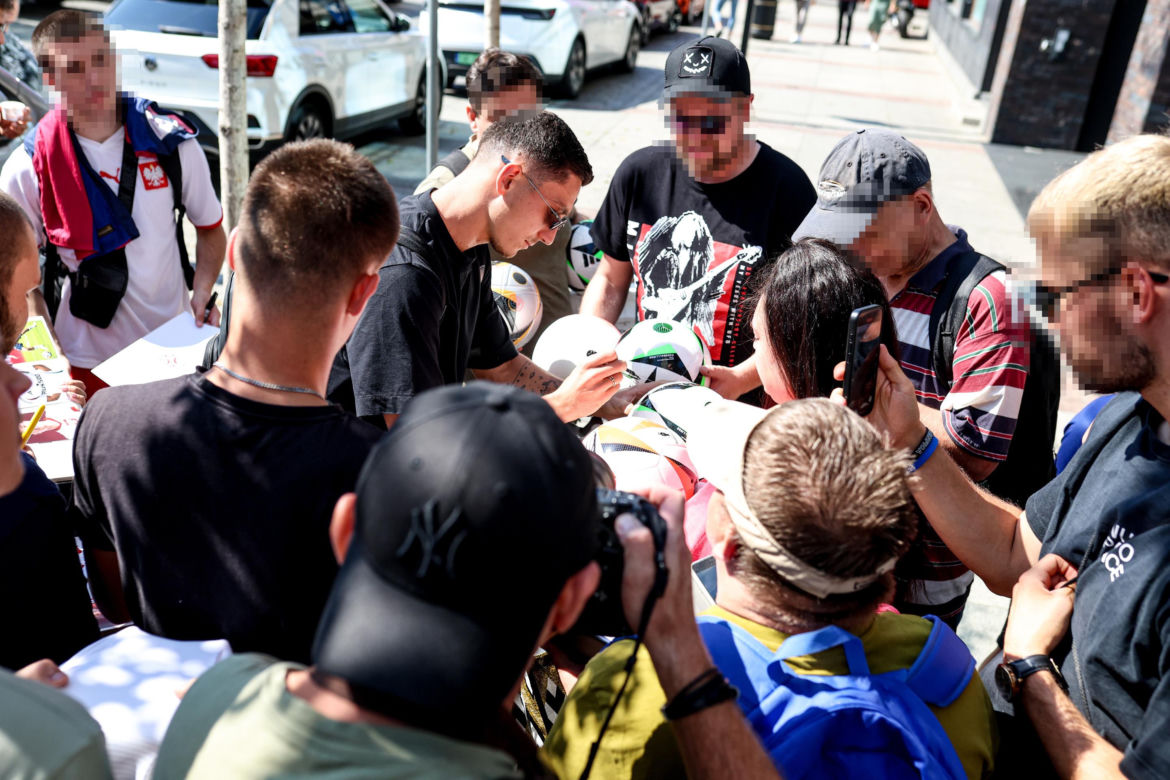 Piłkarze reprezentacji zjeżdżają się na zgrupowanie